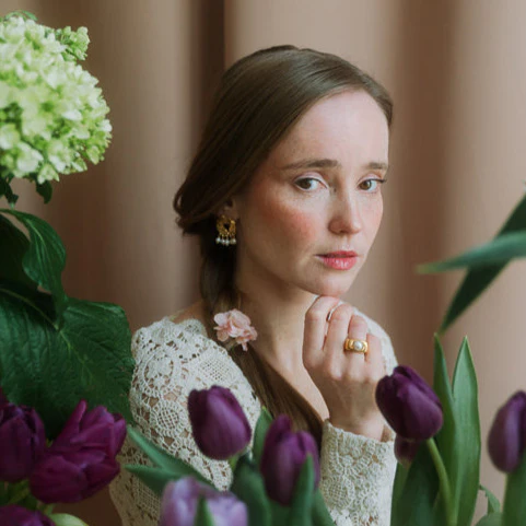 LYNGSTAD // Ohrstecker mit 5 zarten Süßwasserperlen - Image 4