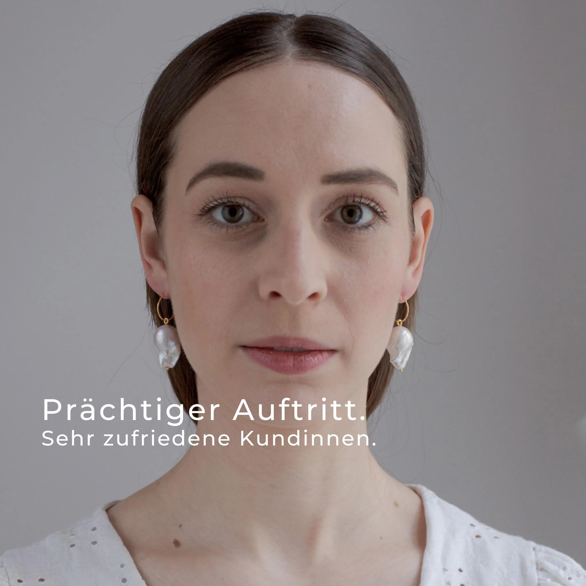 CAPRAIA // Creolen mit großen Barockperlen - Image 6