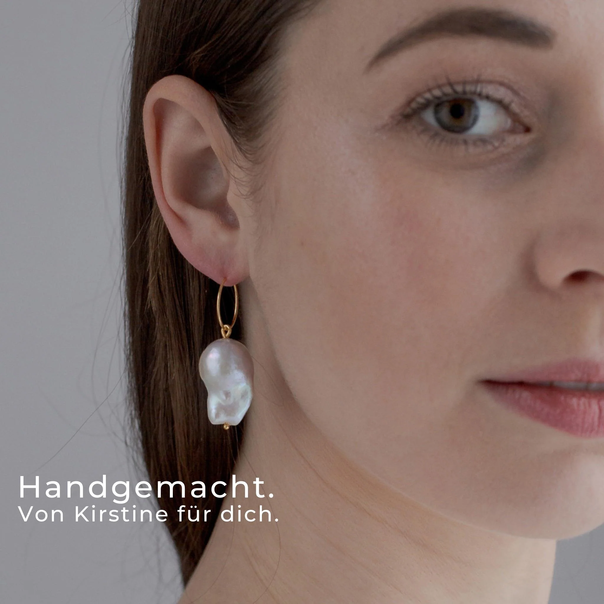 CAPRAIA // Creolen mit großen Barockperlen - Image 7