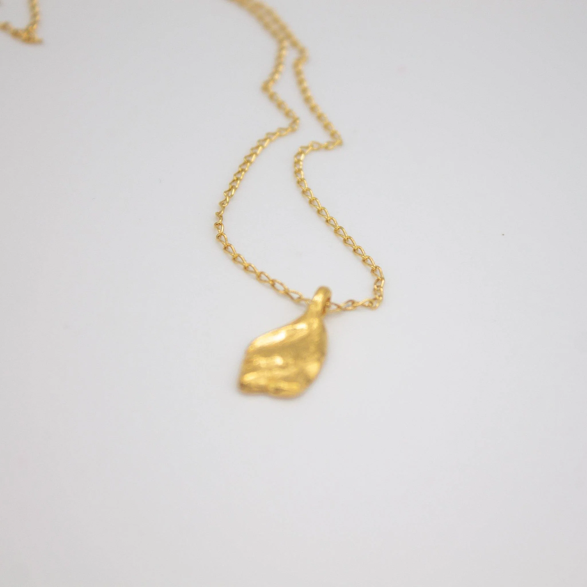 ELVEN // Halskette mit zartem Anhänger - Image 7