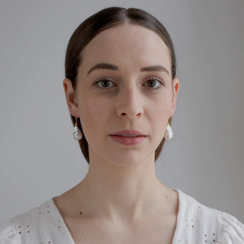 LACURA // Ohrringe mit Zirkonia und Barockperlen - Image 7