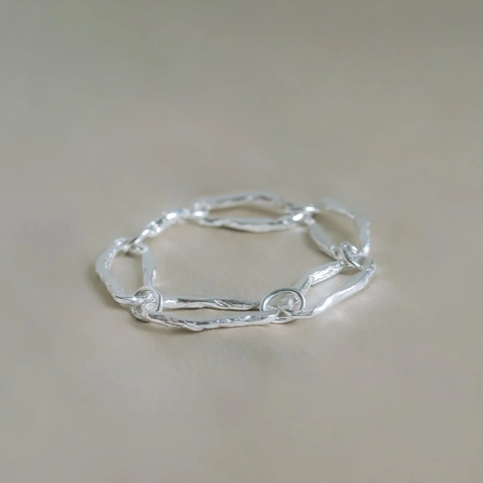 LINDALEN // Statement-Armband aus Silber - Image 5