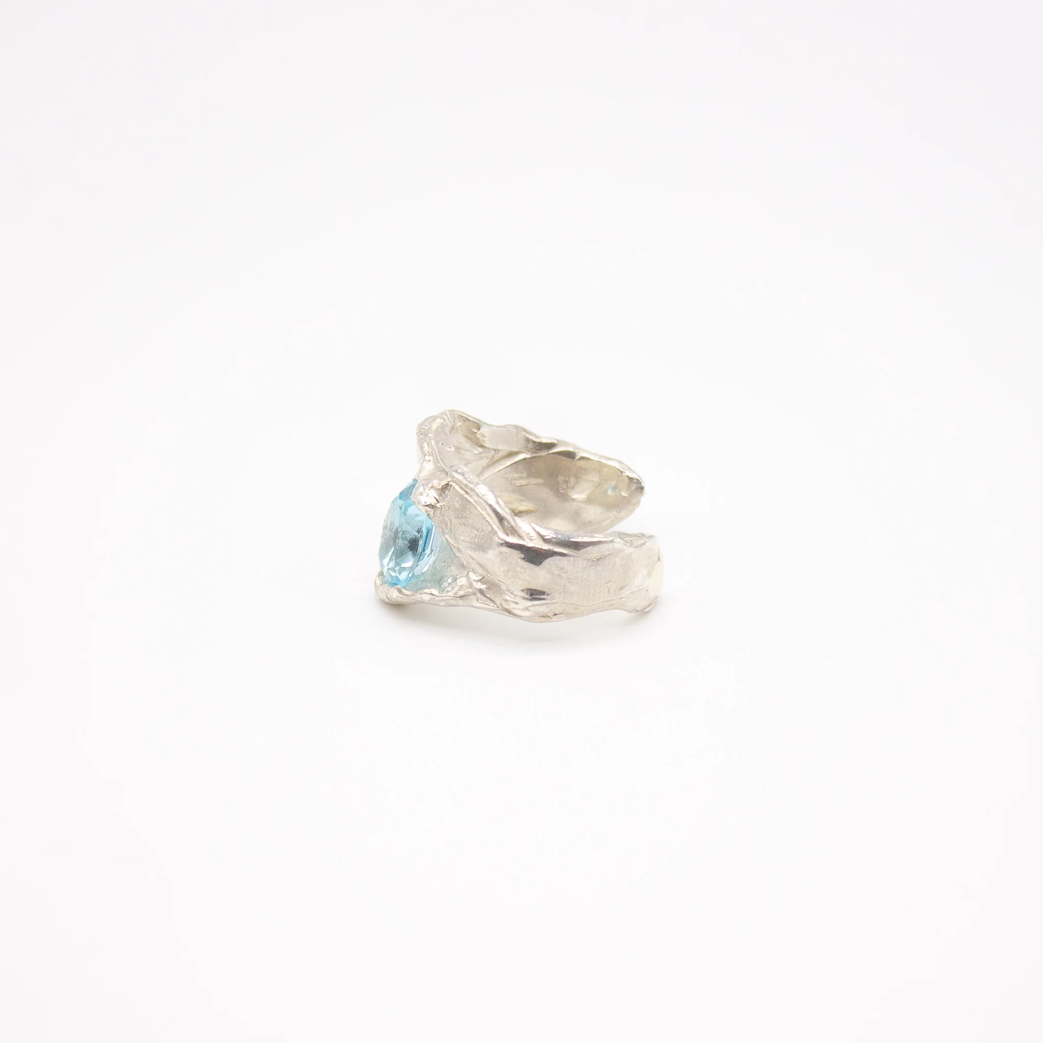 AMALIENBORG // Geöffneter Ring mit blauem Topas - Image 5