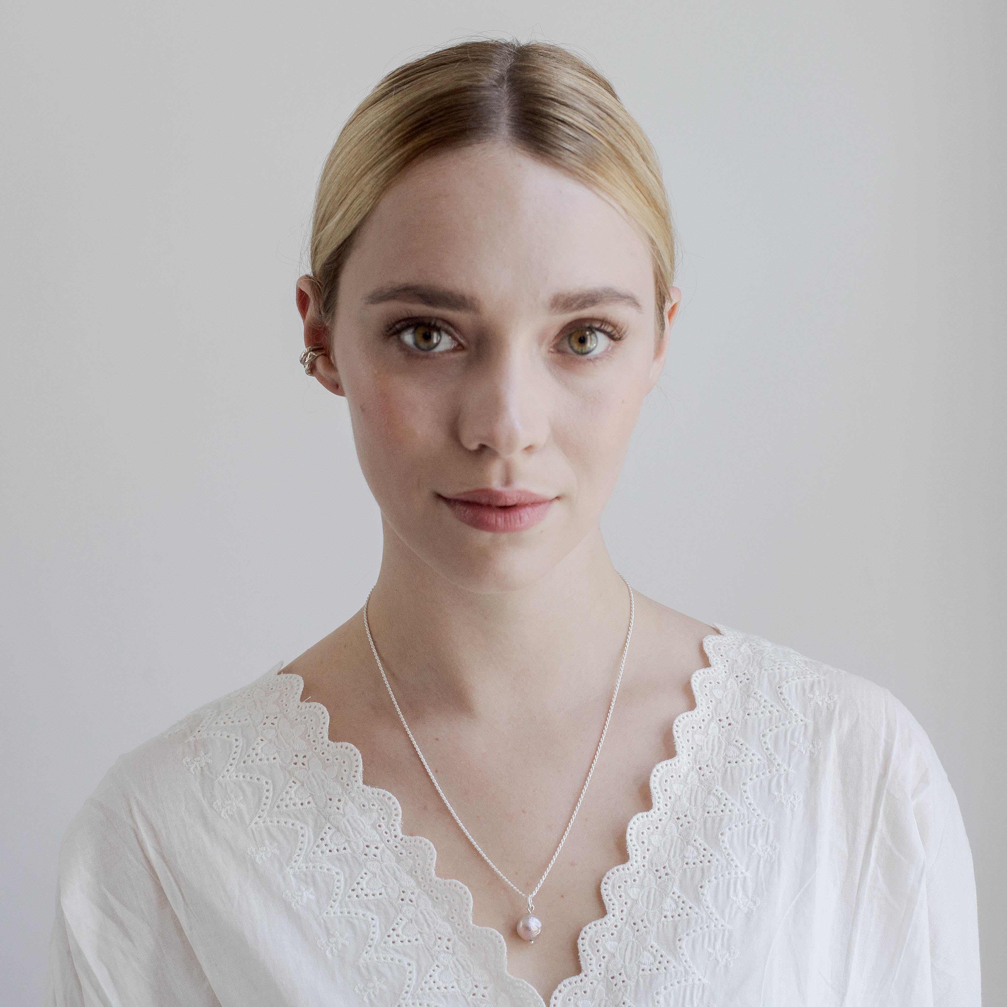 SVELVIK // Halskette mit Akoya-Perle - Image 4